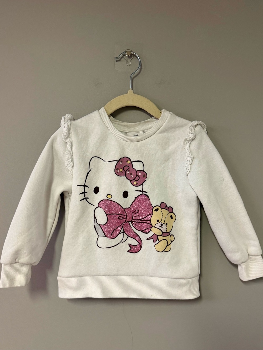 Hello Kitty Matching Set - Picture 2 of 4